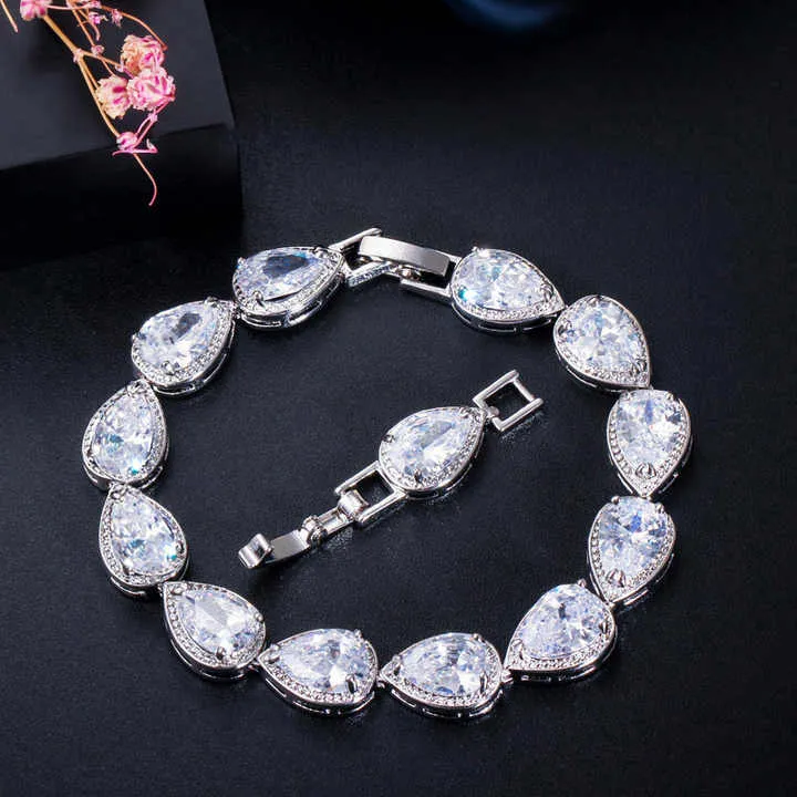 اسوار زركون , Zircon bracelets