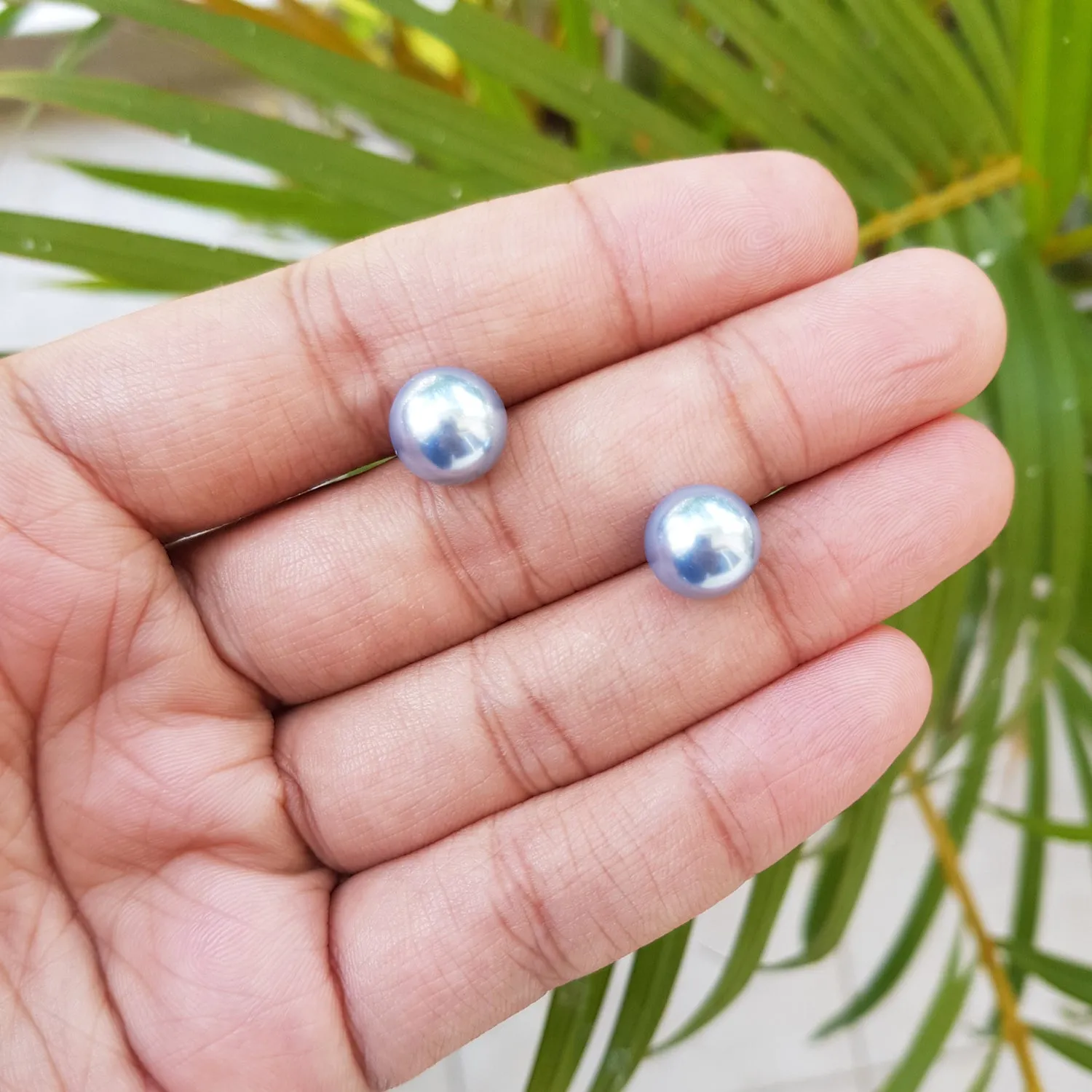 Imeora Light Blue 10mm Shell Pearl Stud